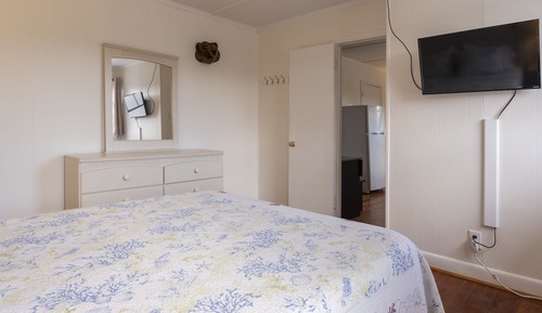 Apartment 5