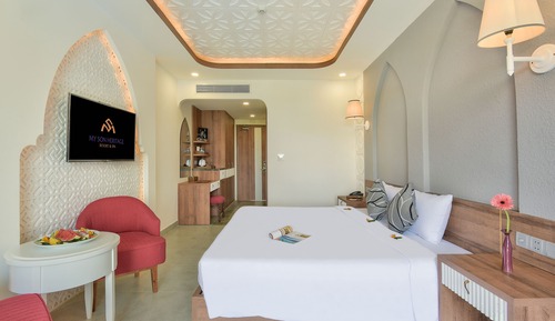 Superior Double Room, Pool View