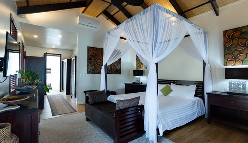 Executive Villa, 1 King Bed, Beach View