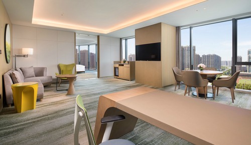 Suite, 1 King Bed (High Floor)