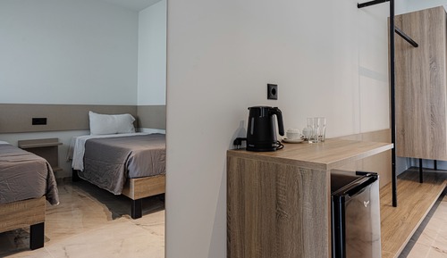 Family Room (Swim Up)