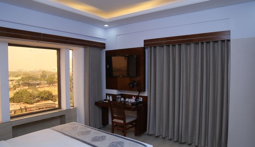 Standard Suite, Multiple Beds, Non Smoking, River View