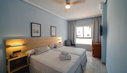 Standard Double Room Single Use (Single)