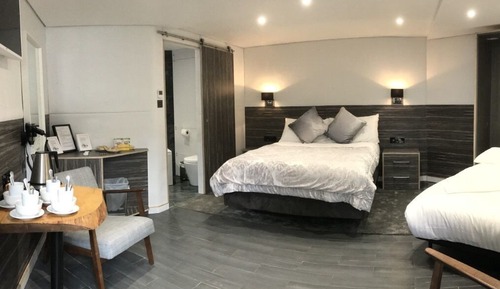 Executive Double Room, Ensuite, Courtyard View
