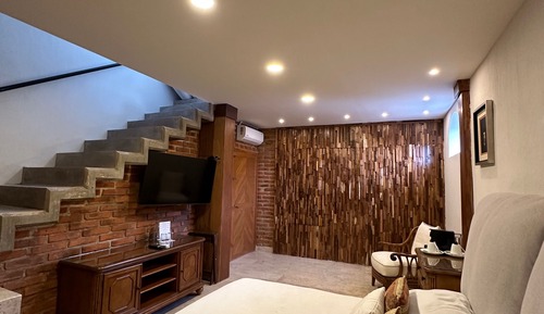 Deluxe Studio Suite
