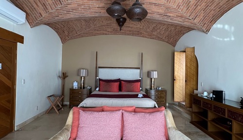 Suite 8 Presidential, 1 King Bed