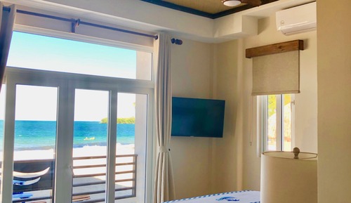 Exclusive Studio, 1 Queen Bed, Balcony, Ocean View
