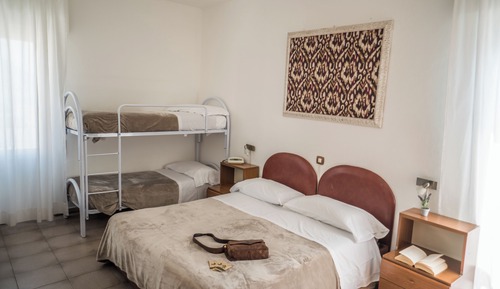 Deluxe Quadruple Room