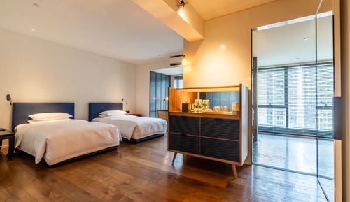 Superior Twin Room, City View