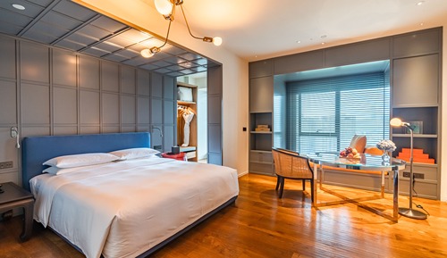 Superior Double Room, City View