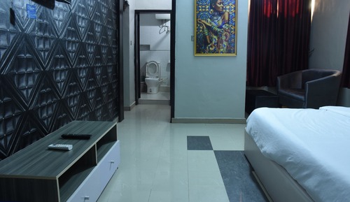 Royal Room