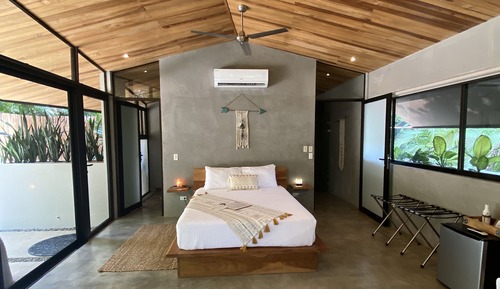 Room, Multiple Beds, Refrigerator, Garden View (Kai)