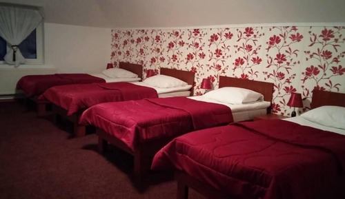 Classic Quadruple Room, Park View