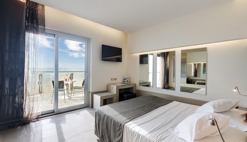 Superior Triple Room, Balcony, Sea View