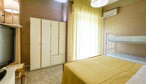 Standard Triple Room, Multiple Beds