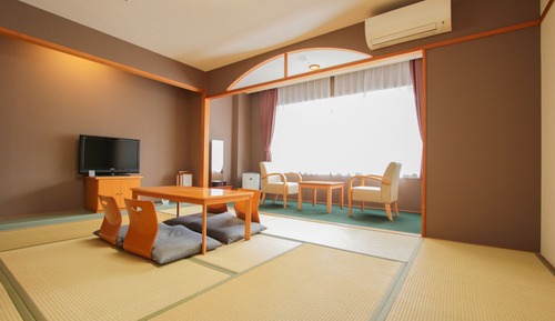Standard Japanese-Style Room with 10 Tatami Mats - Shared Bathroom - Non-Smoking