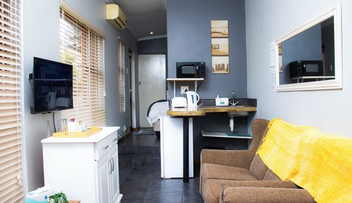 Cottage @ 21 