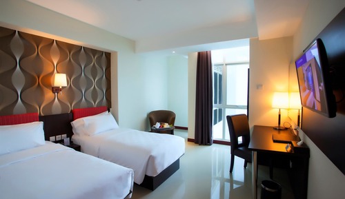 Suite, Multiple Beds, Non Smoking, Bathtub (Living Room;Presidential)