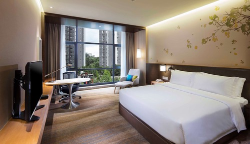 Superior Room, 1 King Bed, Non Smoking (High Floor)