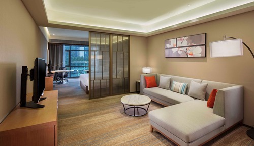 Deluxe Room, 1 King Bed, Smoking
