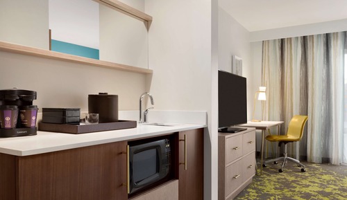 Basic Room, 1 King Bed, Non Smoking