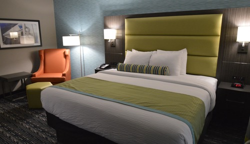 Standard Room, 1 King Bed, Accessible, Kitchen
