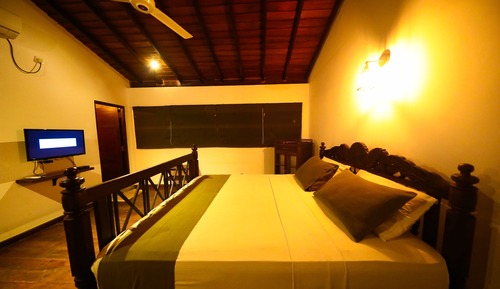 Deluxe Double Room, Non Smoking, Pool View