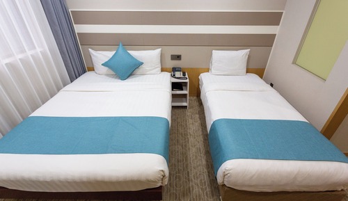 [Breakfast Package] Deluxe Twin + Breakfast Buffet for 2 (Free for 1 preschool child)