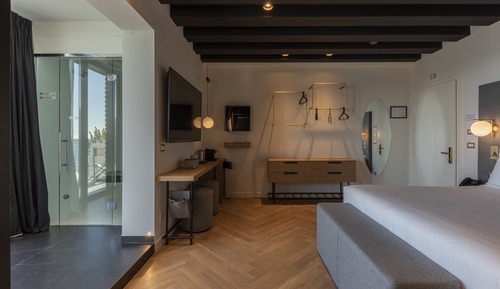 Deluxe Room, Terrace, Lake View (Private SPA)