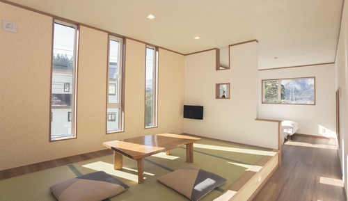 Japanese Western Style Room, Ume