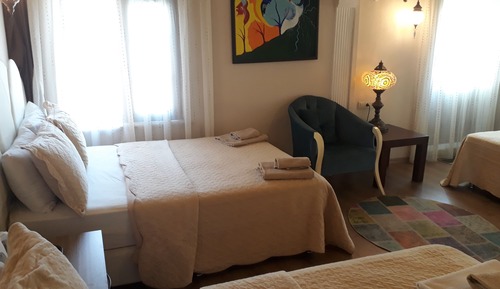 Comfort Quadruple Room, Mountain View