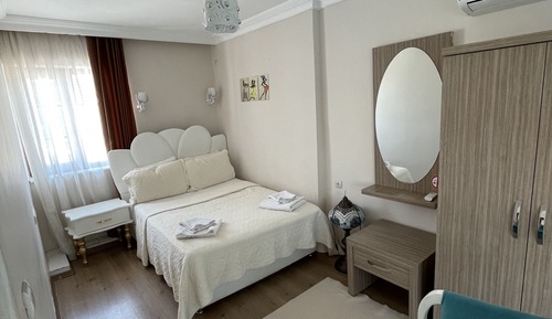 Family Suite, 1 Bedroom, Pool View
