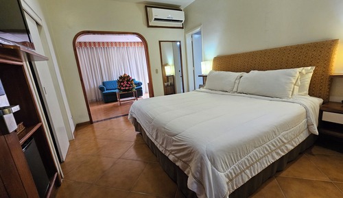Junior Suite, Balcony, Mountain View