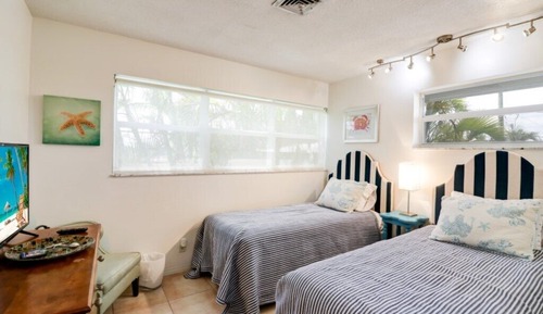 Deluxe Apartment, 2 Bedrooms, Poolside