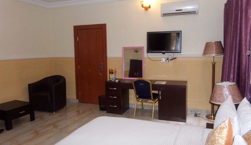 Ambassadorial Suite 