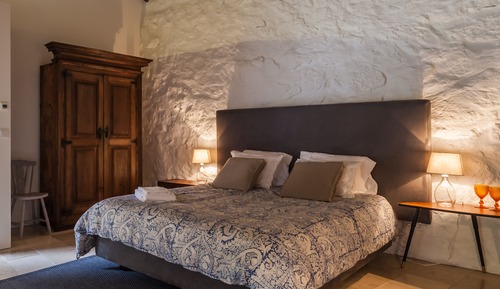Signature Double Room, Courtyard View