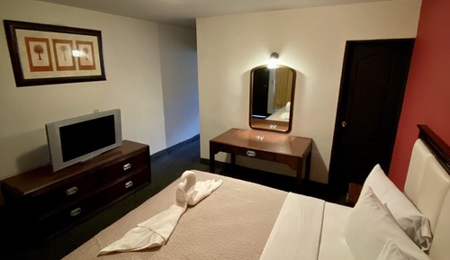 Family Room, 2 Bedrooms