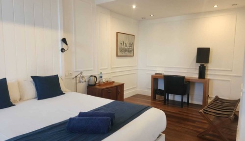 Standard Suite