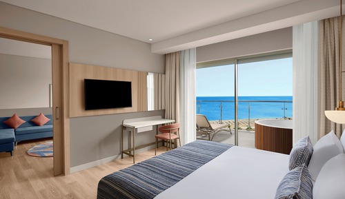 PENTHOUSE WITH JACUZZI ON TERRACE