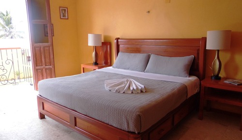 Double Room, 1 King Bed