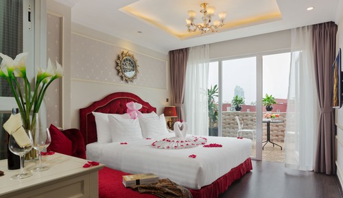 Suite, Balcony