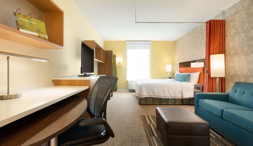 Studio Suite, 1 King Bed, Non Smoking