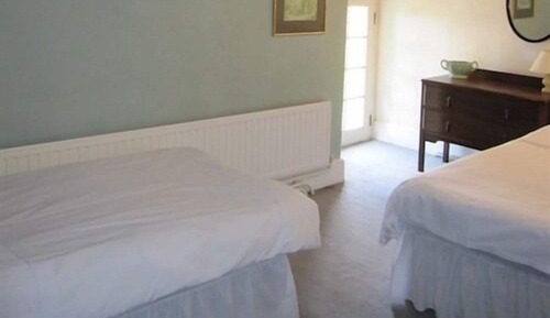 Classic Cottage, Ensuite, Mountain View (Brewhouse)