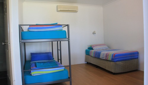 Economy Triple Room