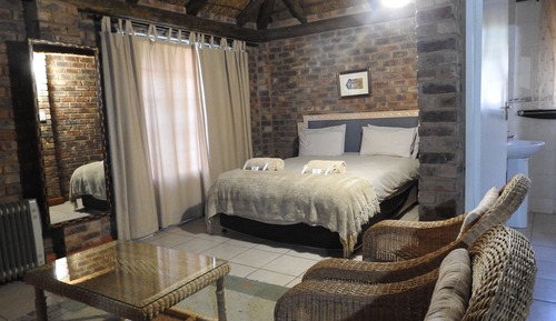 Quadruple Room (Zebra)
