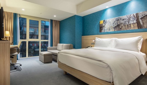 Room, 1 Queen Bed with Sofa bed, Smoking, Refrigerator