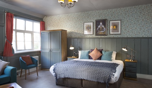 Superior Feature room