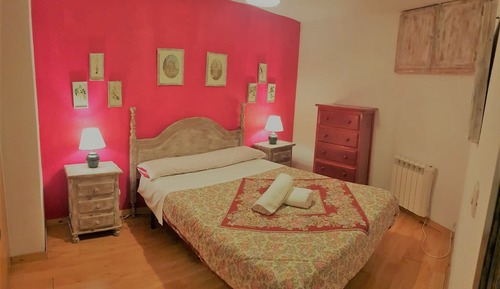 Standard Apartment, 2 Bedrooms, Mountain View, Slope side (Zona Baja Edificio Montblanc)