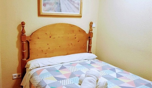 Superior Apartment, 3 Bedrooms, Mountain View (Zona Baja - Junto Pz. Pradollano)