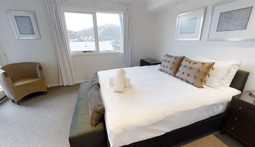 Apartment Chalet (Sleeps 6)